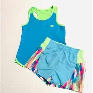 Set girls tops and shorts sketchers size S/6